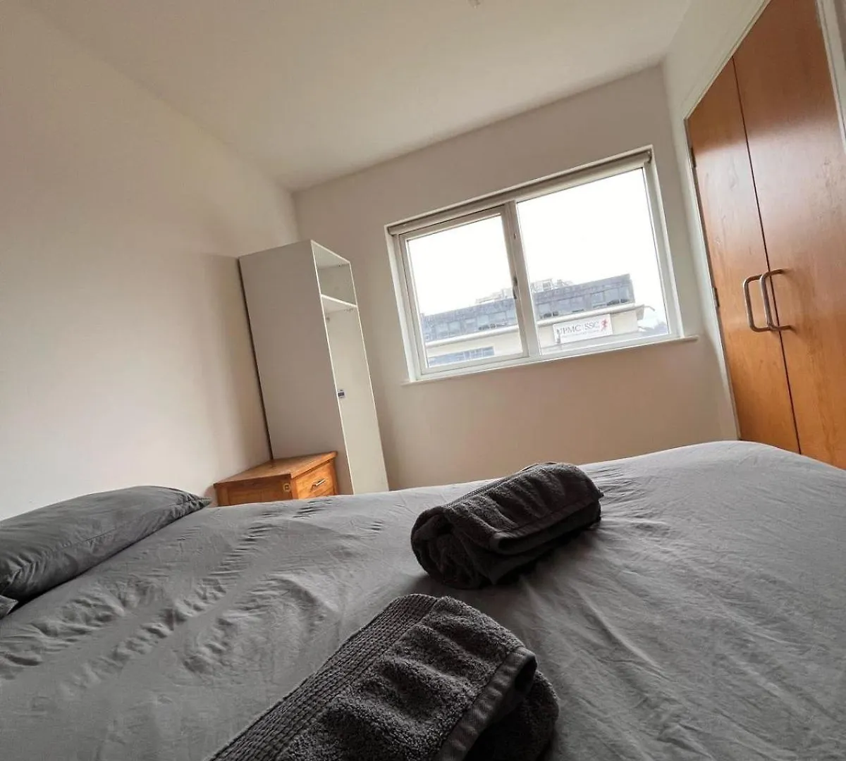 Superb Double Room Near Airport 더블린
