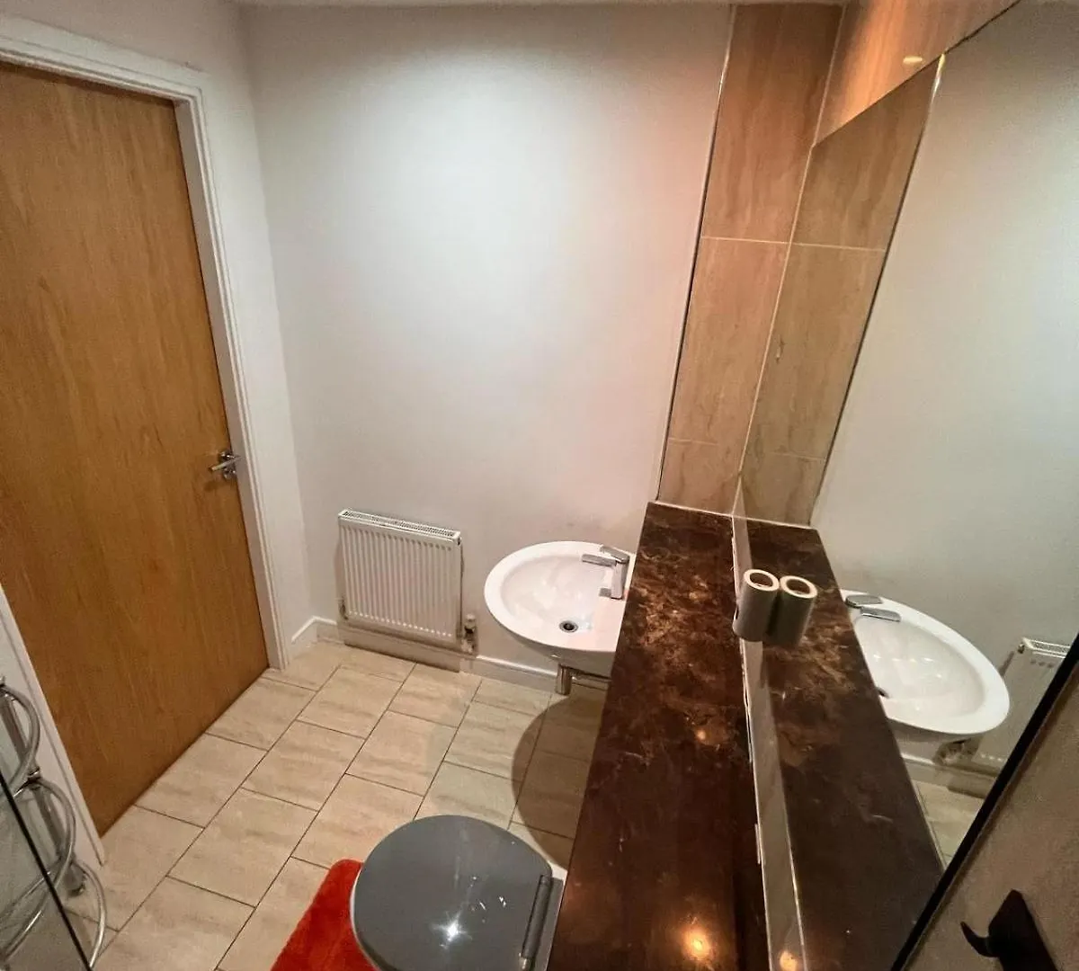Superb Double Room Near Airport 더블린 게스트하우스